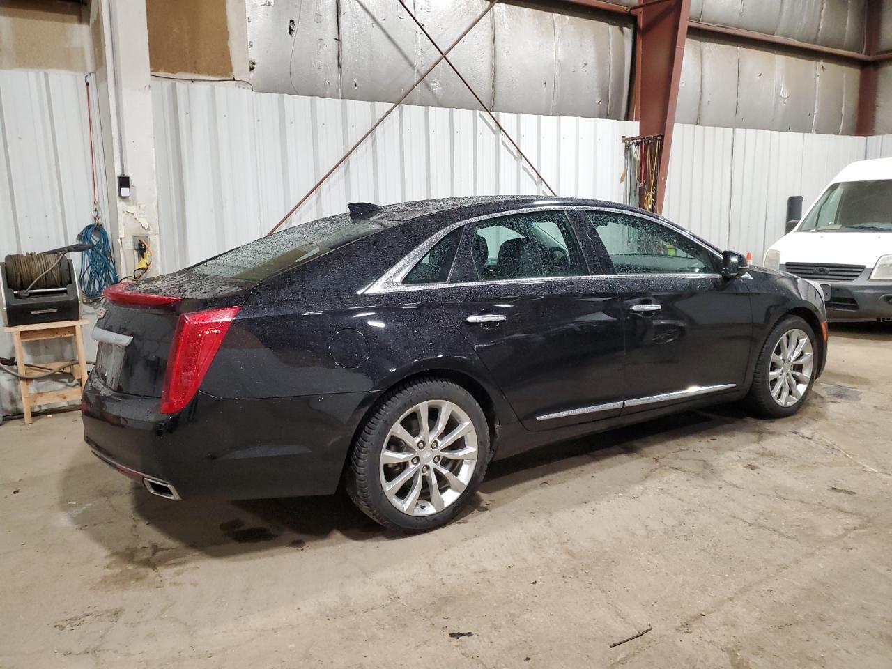 2017 Cadillac Xts Luxury - Image 3