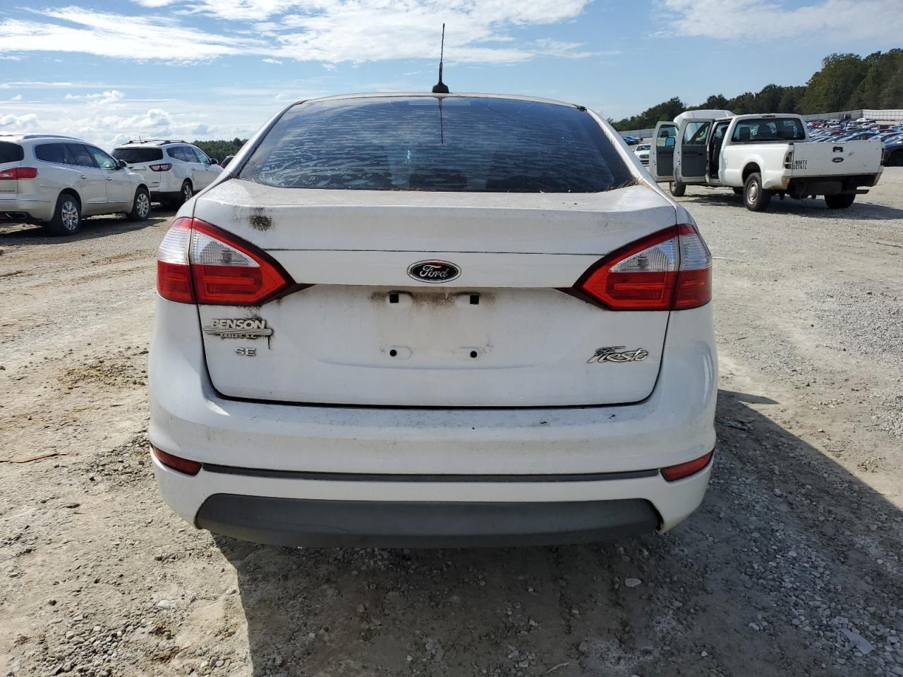 2014 Ford Fiesta Se - Фото 6