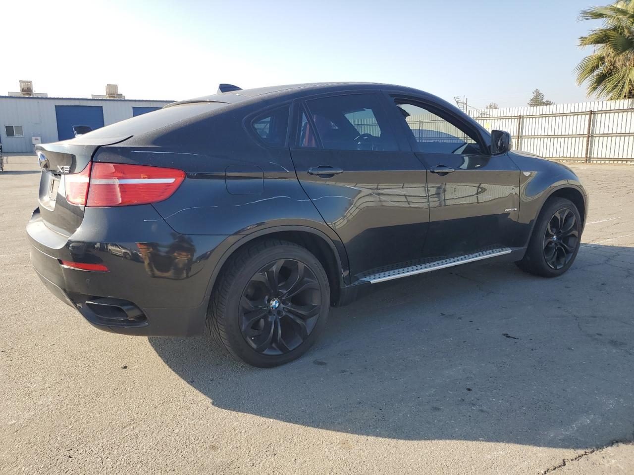 2011 BMW X6 xDrive50I - Фото 3