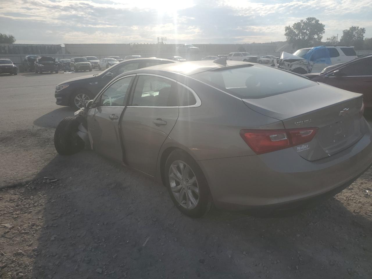 2023 Chevrolet Malibu Lt - Image 2