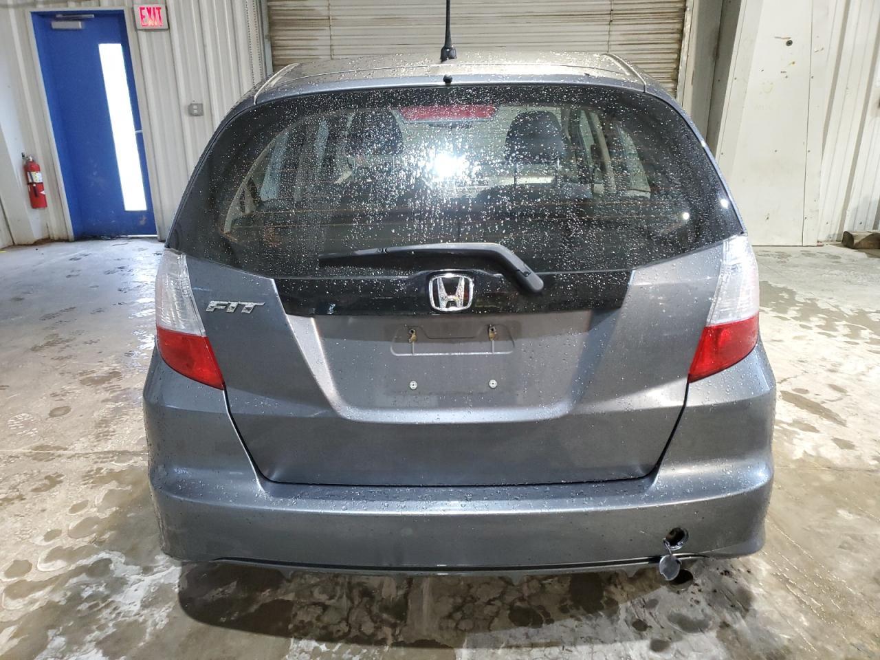 2013 Honda Fit - Image 6