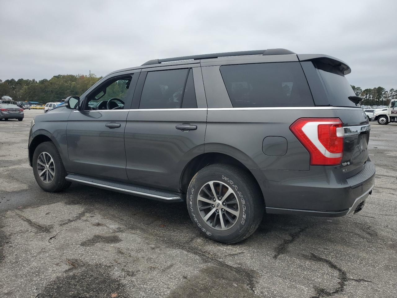 2018 Ford Expedition Xlt - Фото 2