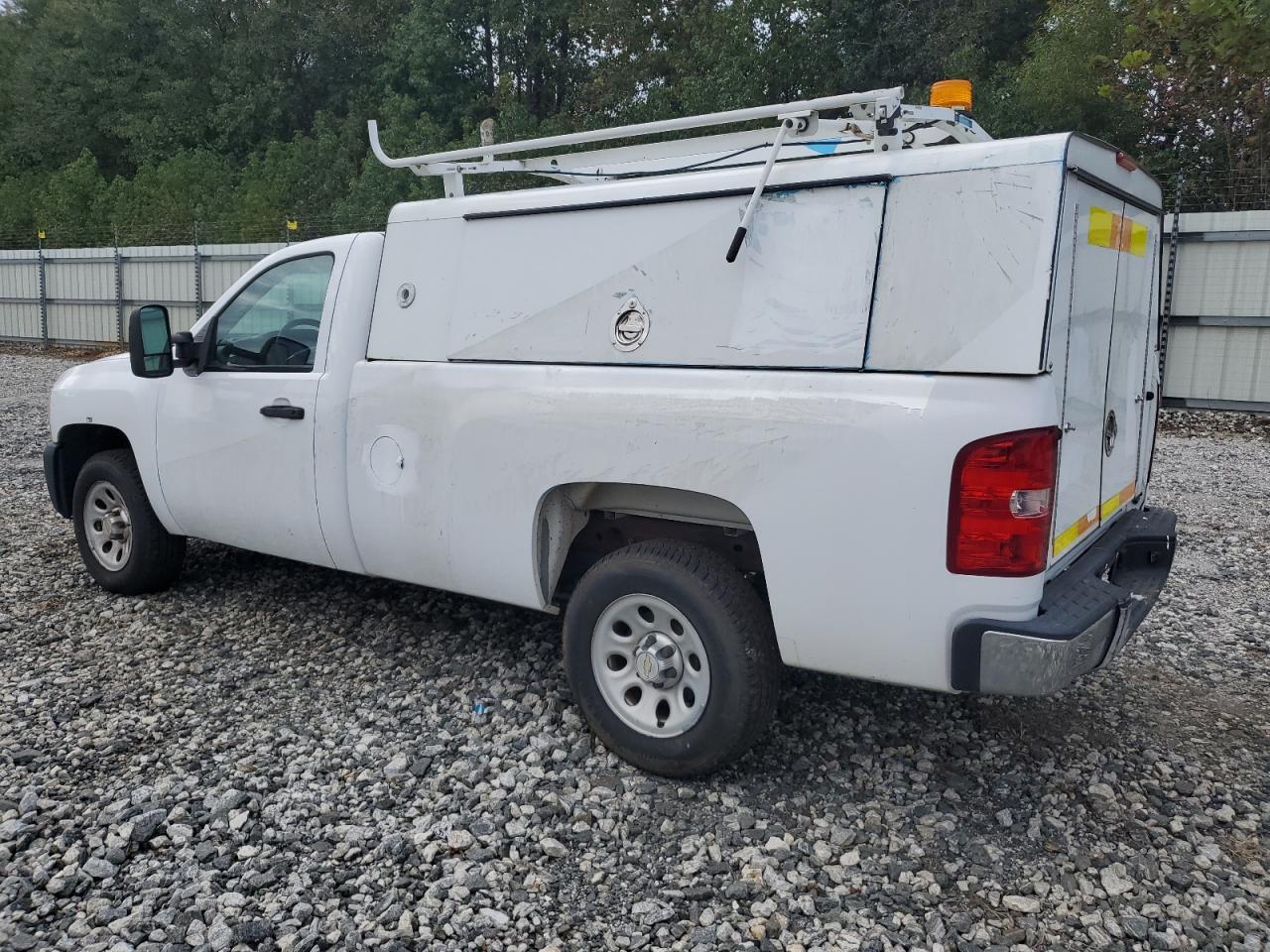 2013 Chevrolet Silverado C1500 - Фото 2