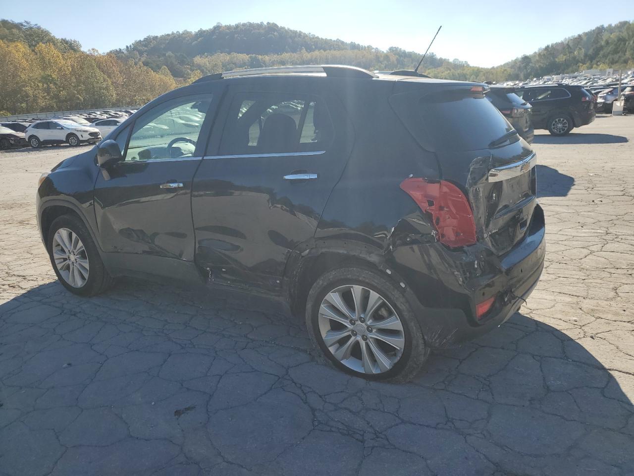 2018 Chevrolet Trax Premier - Фото 2