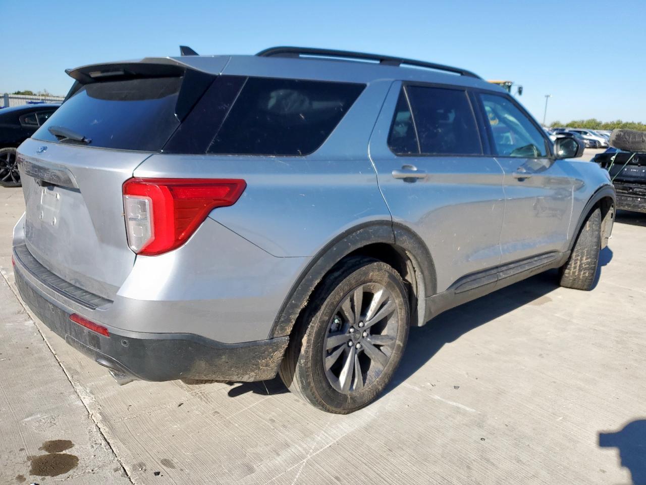 2021 Ford Explorer Xlt - Фото 3