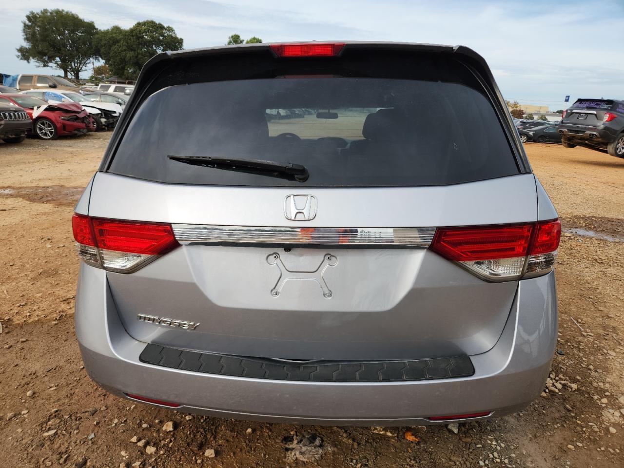 2016 Honda Odyssey Se - Image 6