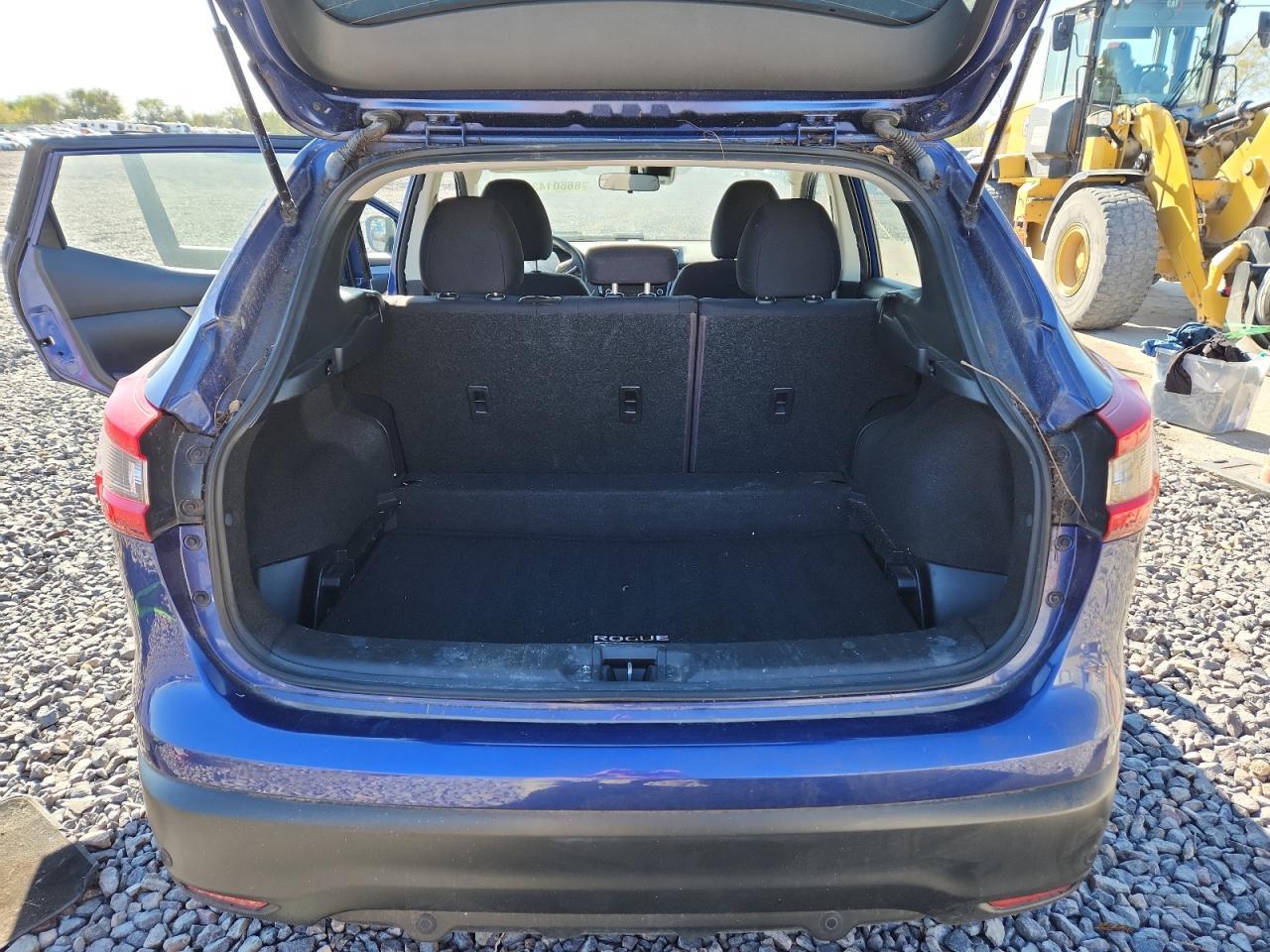 2021 Nissan Rogue Sport S - Image 6