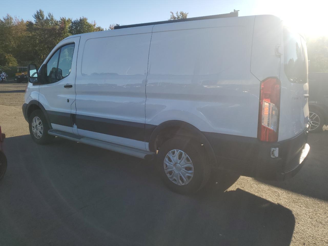 2019 Ford Transit T-250 - Image 2