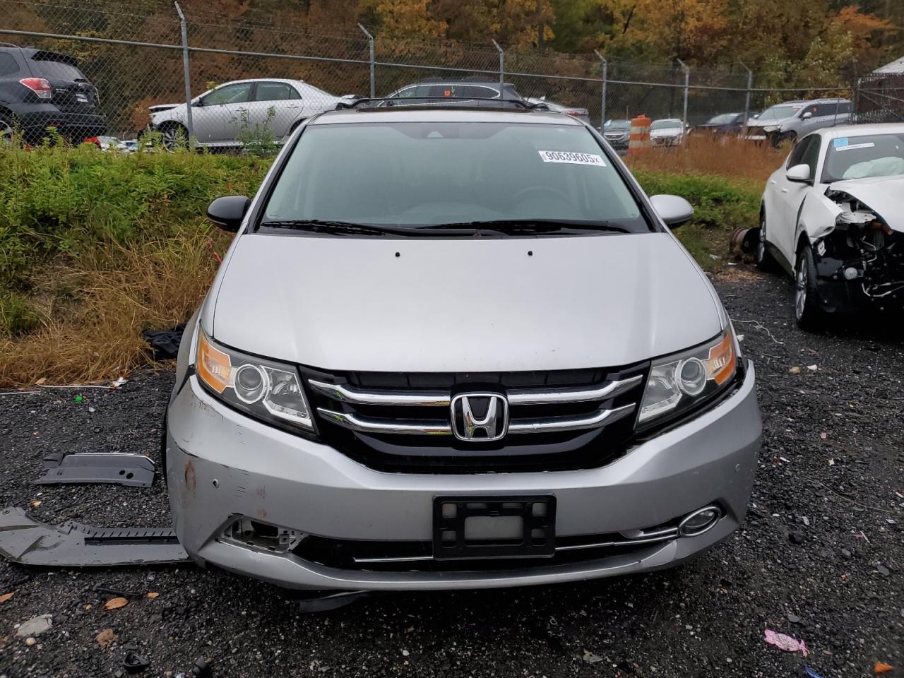 2014 Honda Odyssey Touring - Фото 5