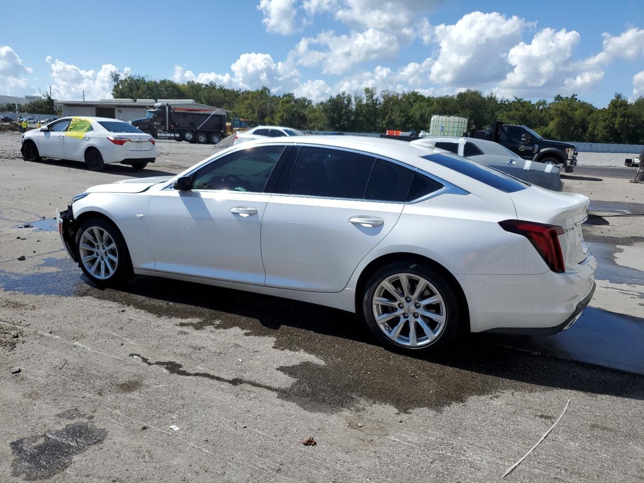 2021 Cadillac Ct5 Luxury - Фото 2