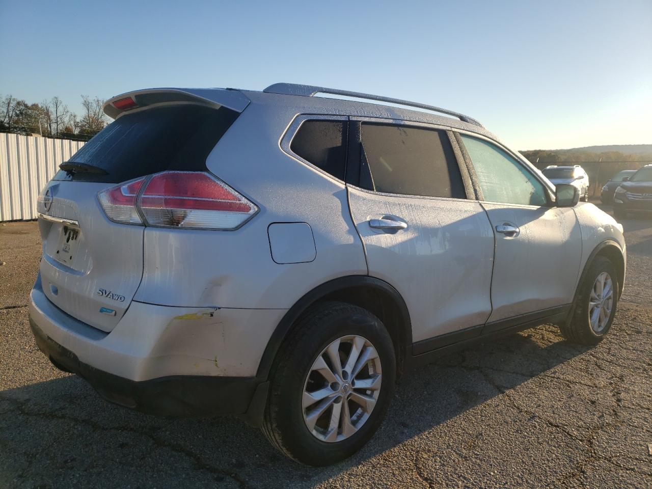 2014 Nissan Rogue S - Image 3