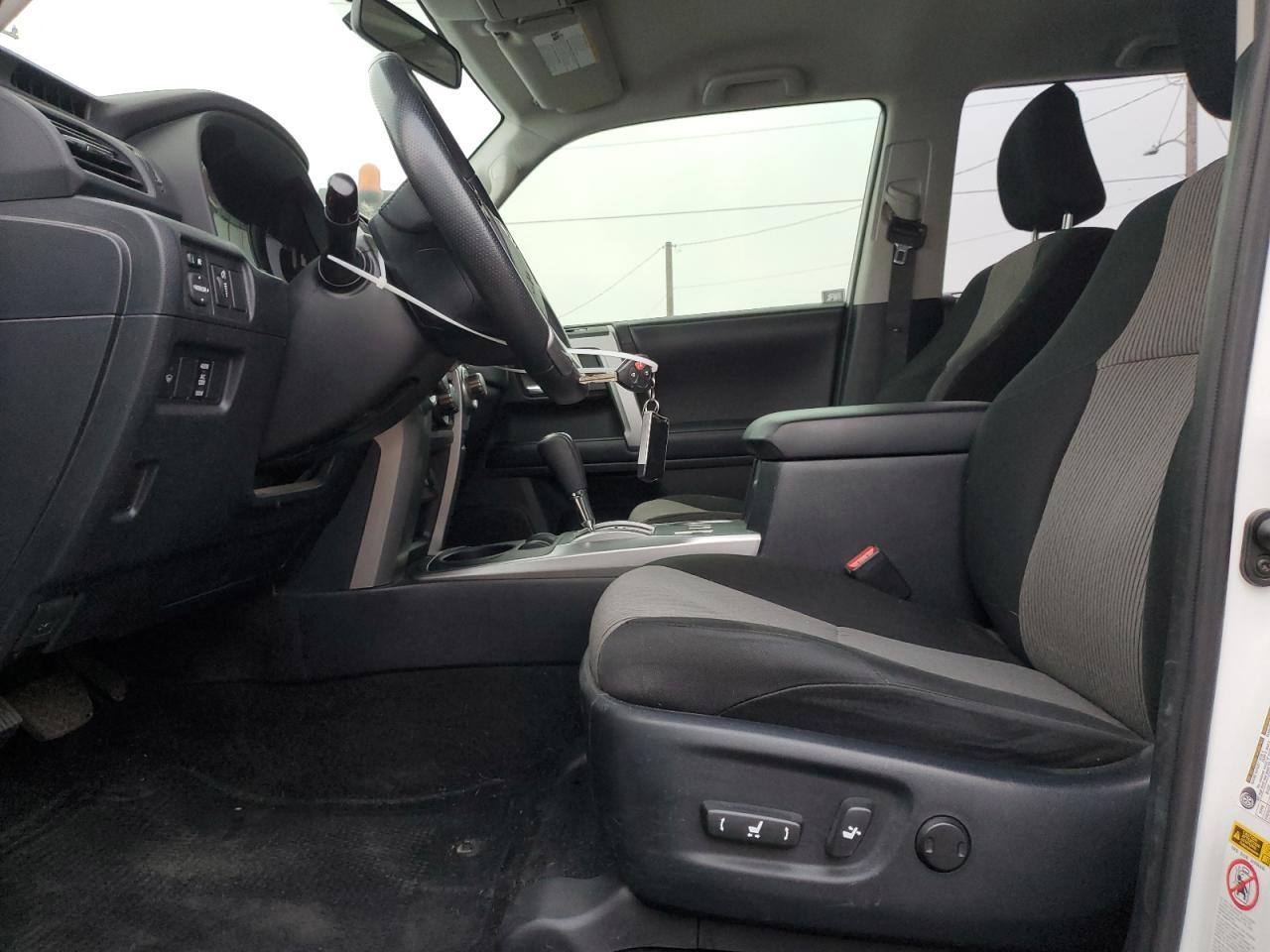 2018 Toyota 4Runner Sr5 - Image 7