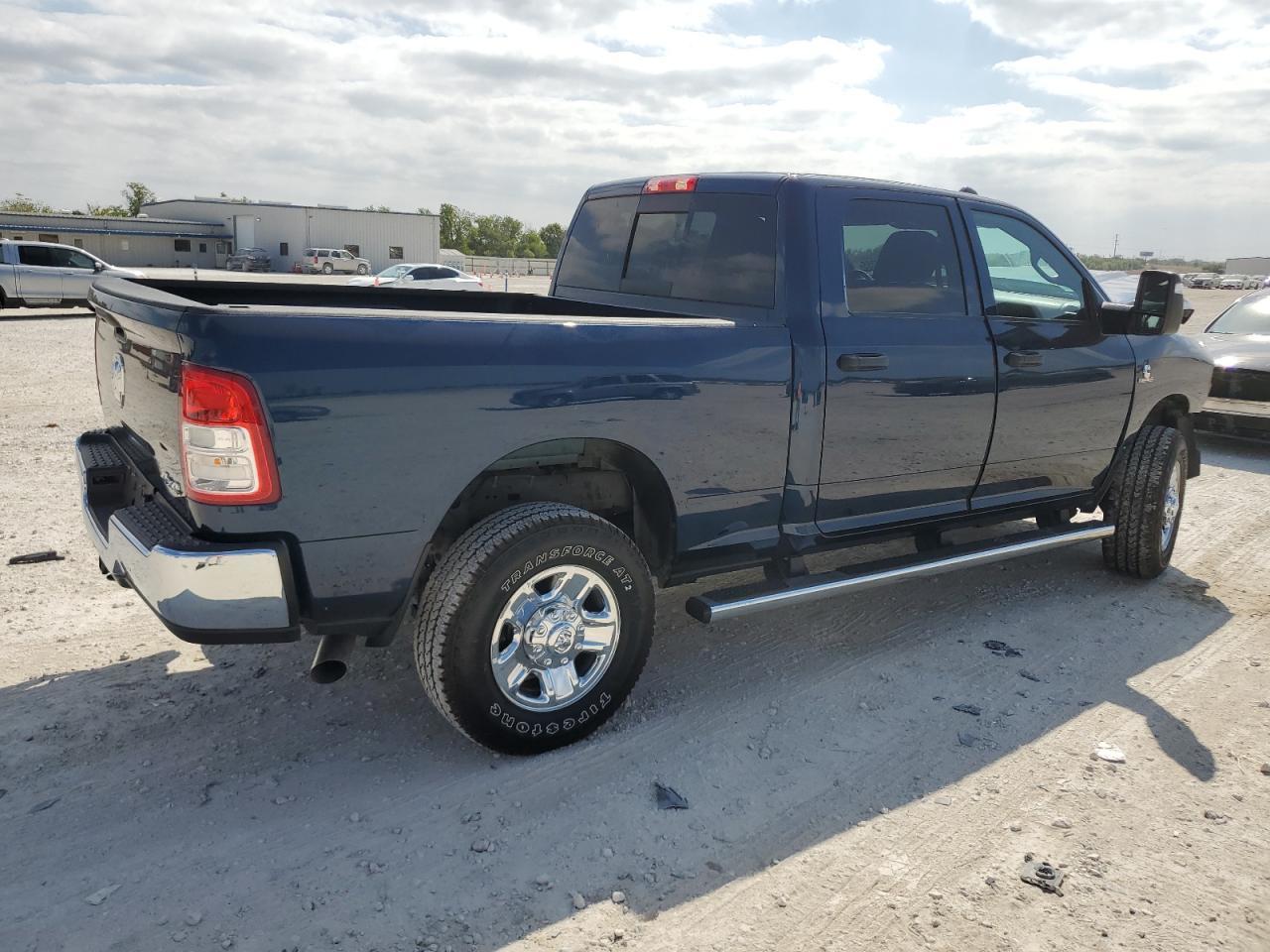 2024 Ram 2500 Tradesman - Фото 3