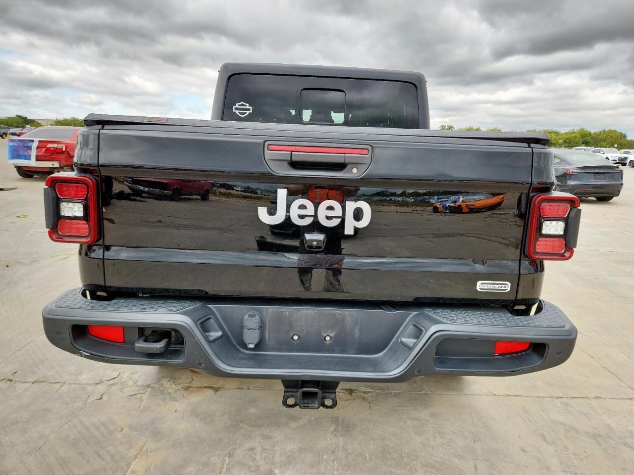 2020 Jeep Gladiator Overland - Image 6