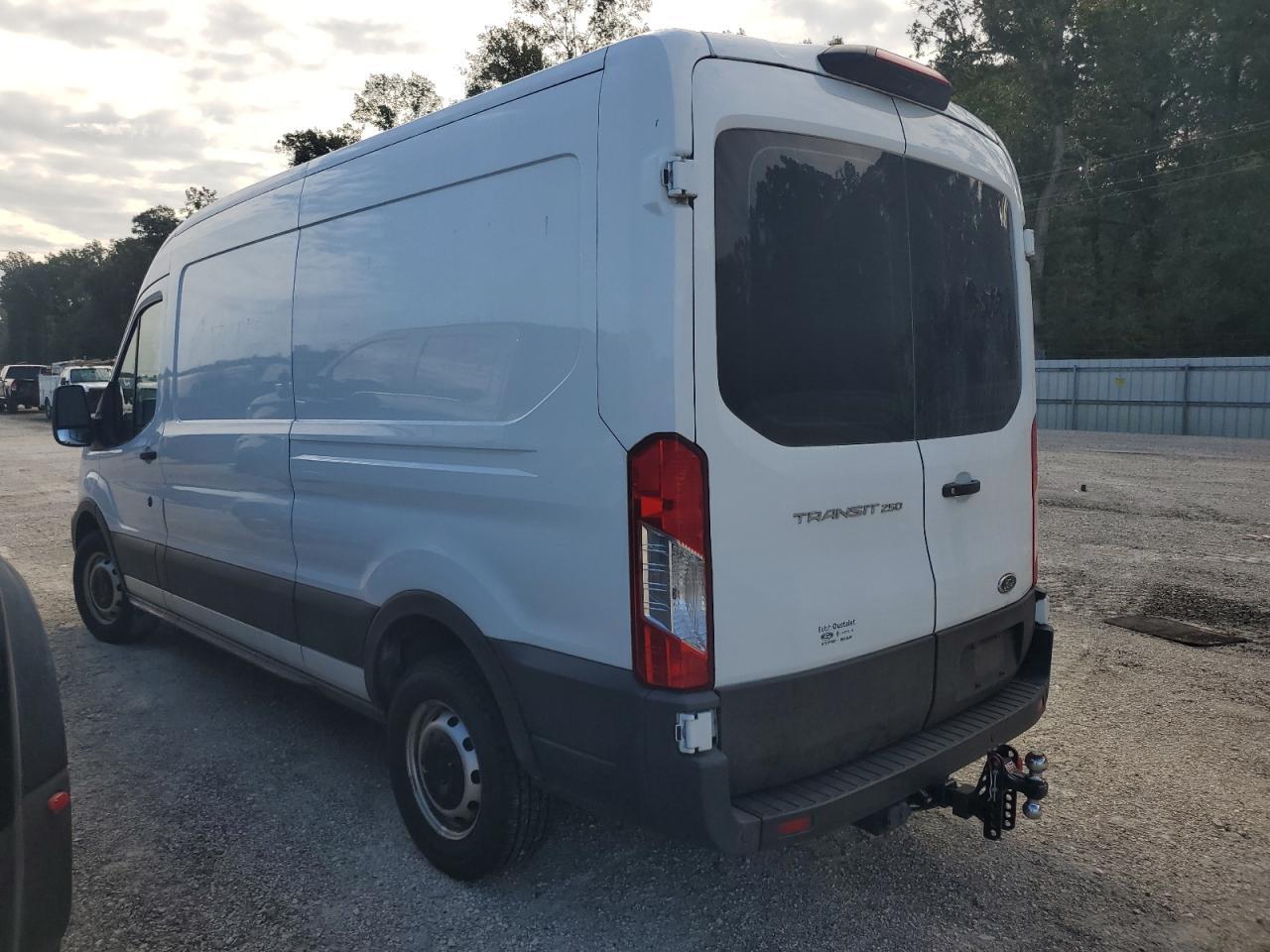 2021 Ford Transit T-250 - Фото 2