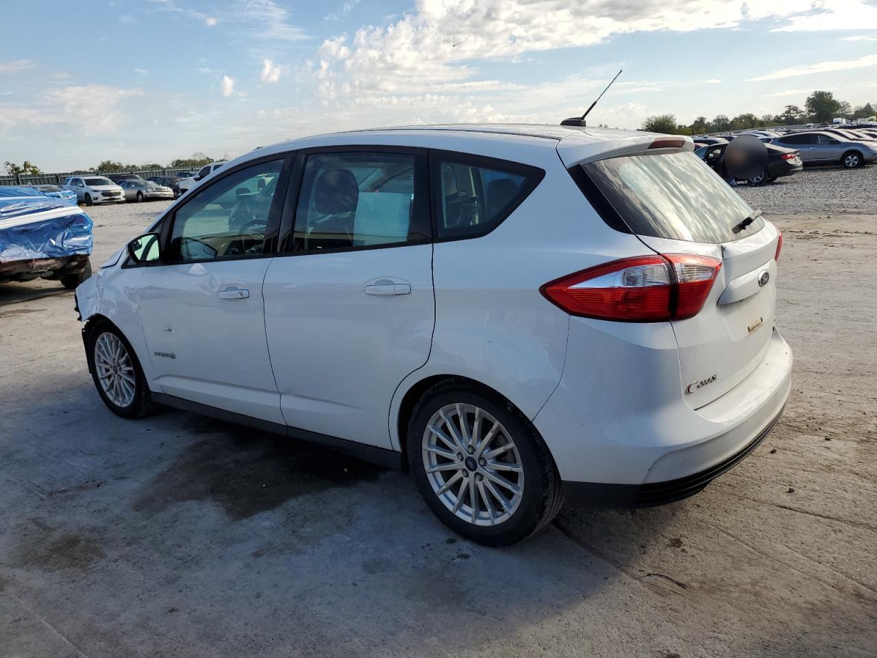 2014 Ford C-Max Se - Image 2
