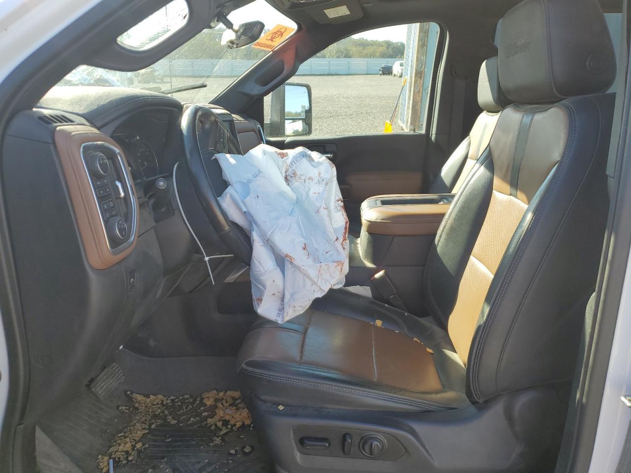 2020 Chevrolet Silverado K2500 High Country - Фото 7