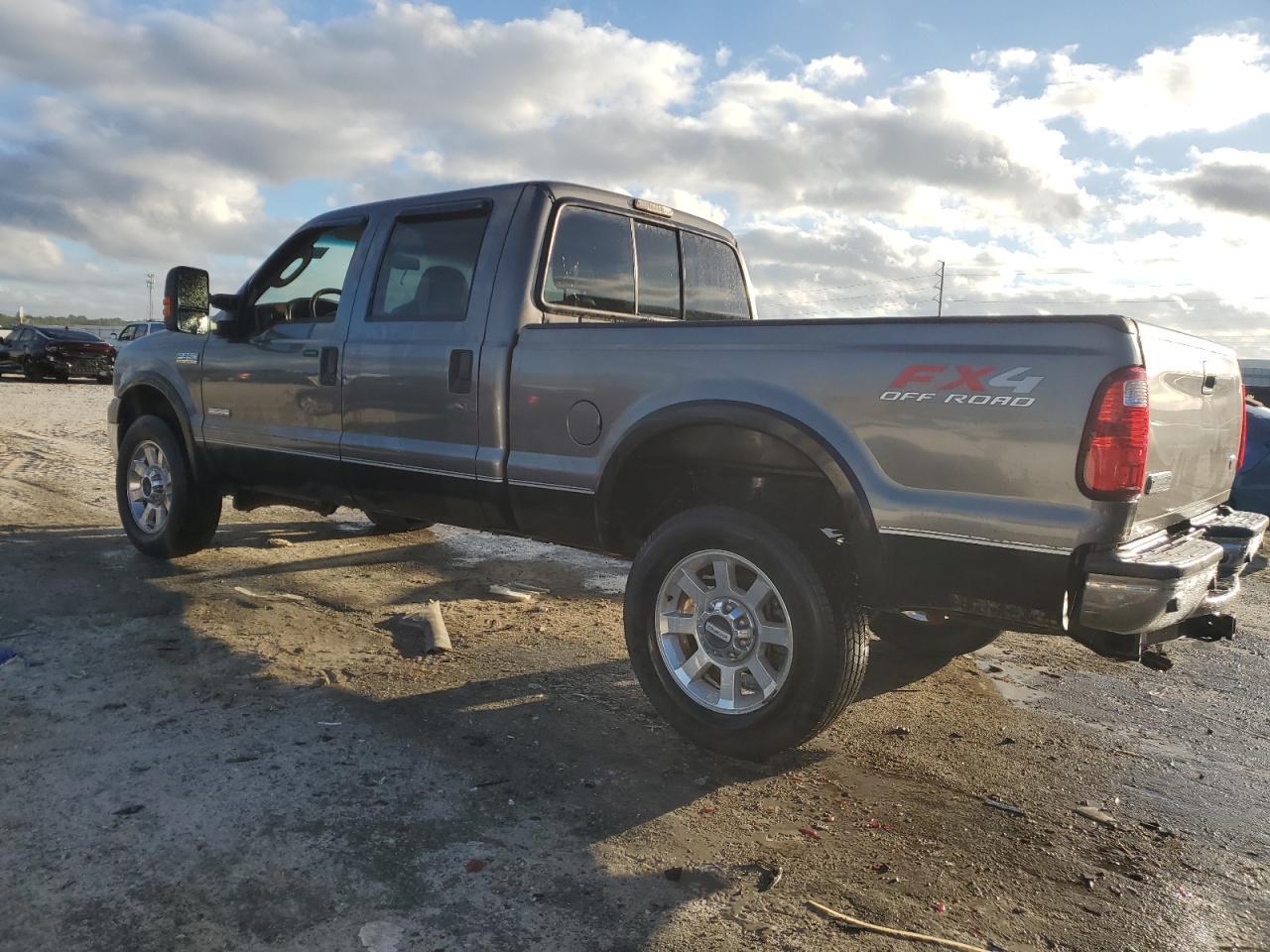 2006 Ford F350 Srw Super Duty - Фото 2