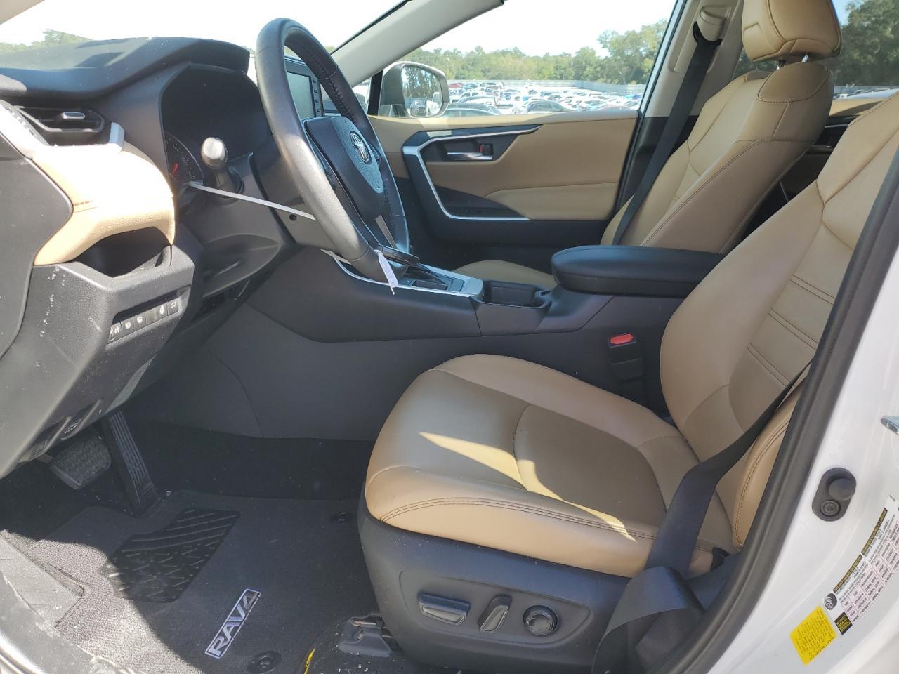 2021 Toyota Rav4 Xle Premium - Image 7