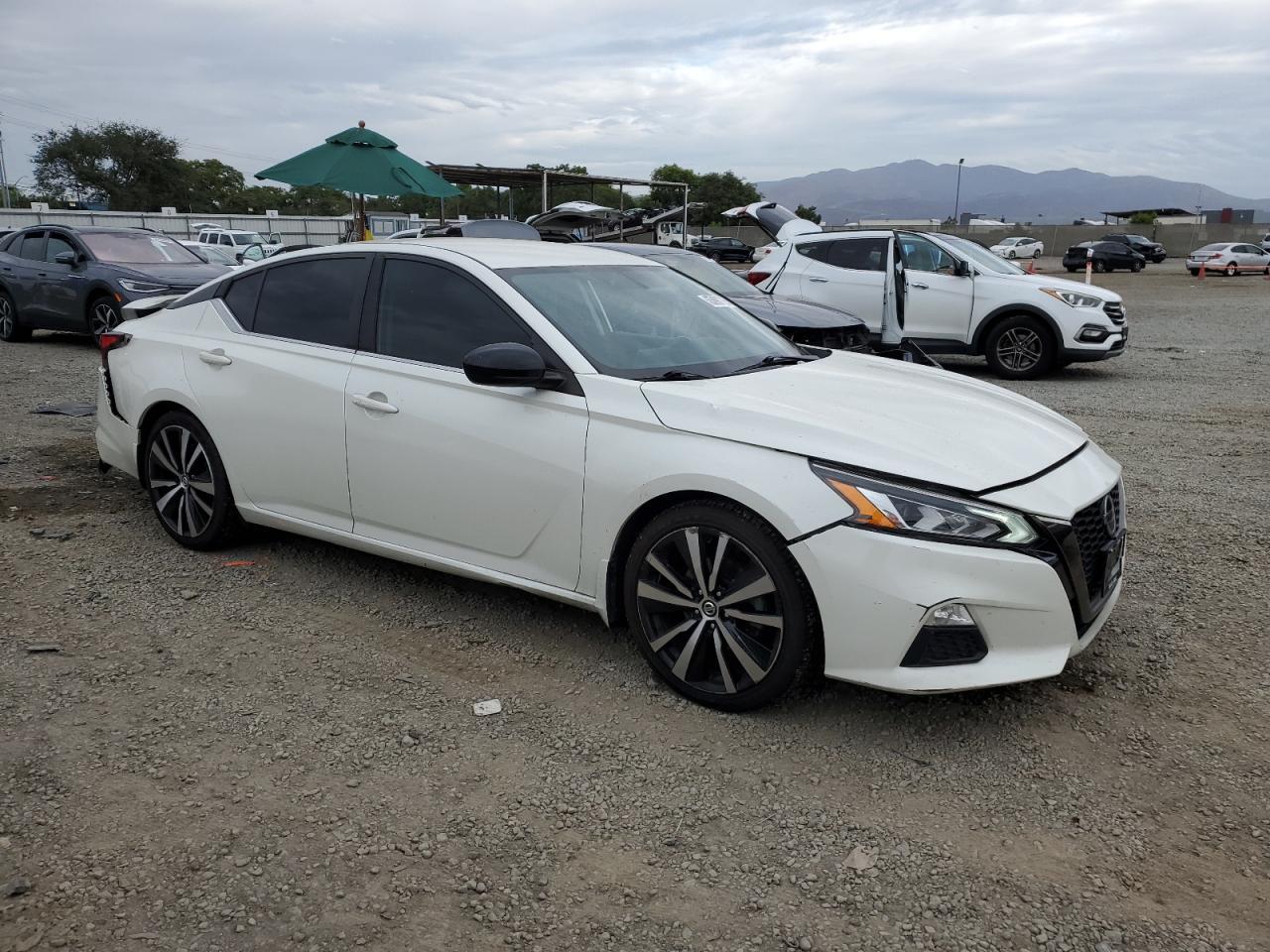 2019 Nissan Altima Sr - Фото 4