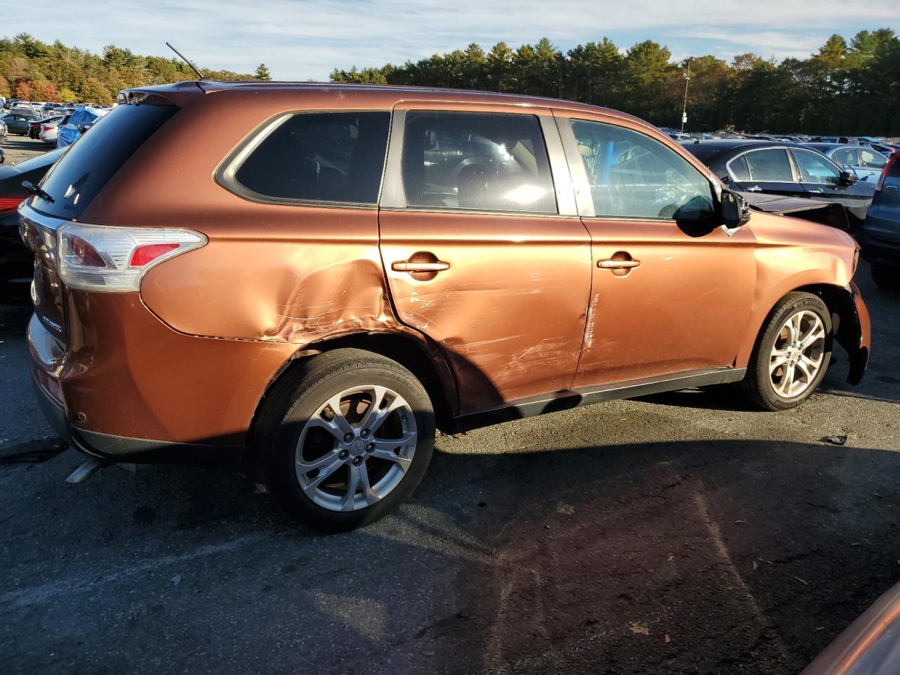 2014 Mitsubishi Outlander Se - Фото 3