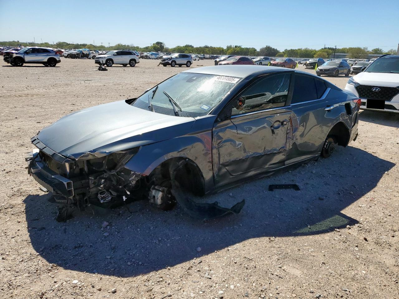 2022 Nissan Altima Sv