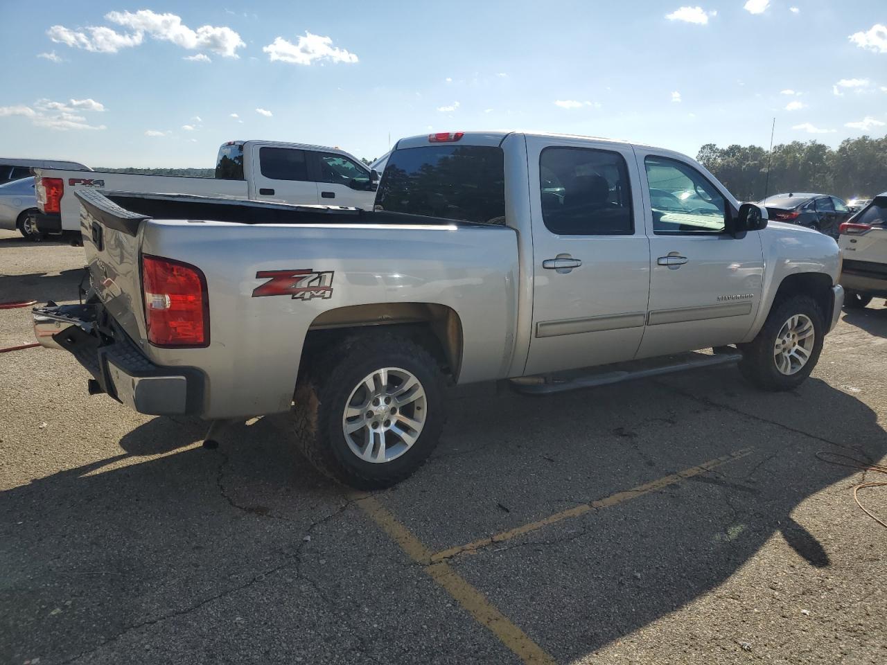 2011 Chevrolet Silverado K1500 Lt - Фото 3