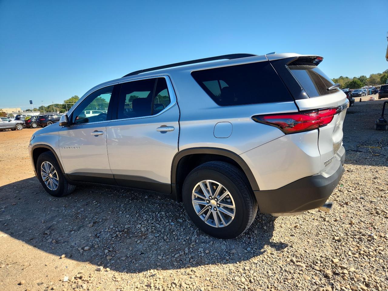 2022 Chevrolet Traverse Lt - Image 2