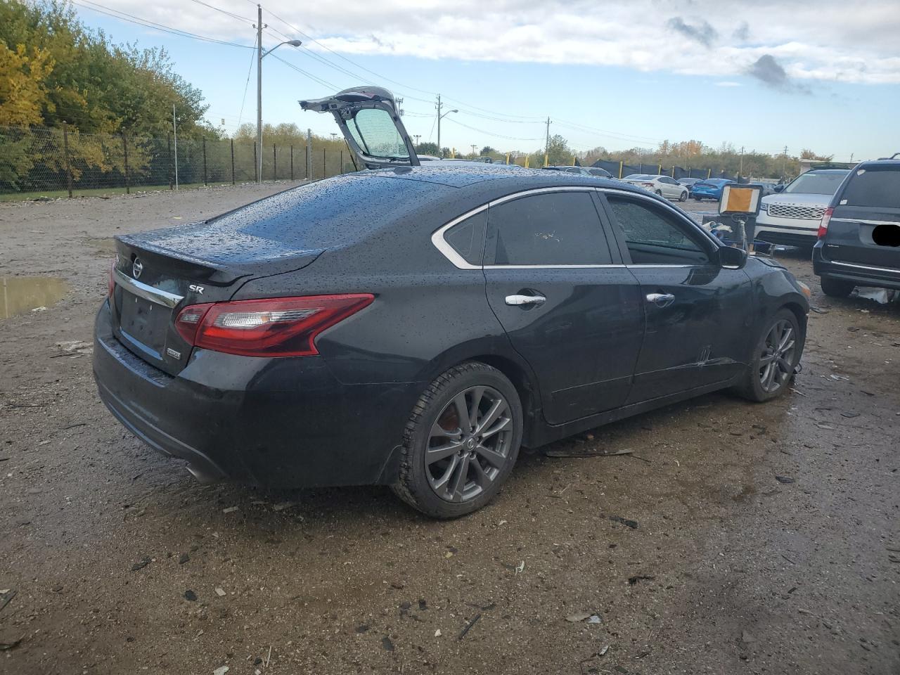 2018 Nissan Altima 2.5 - Image 3