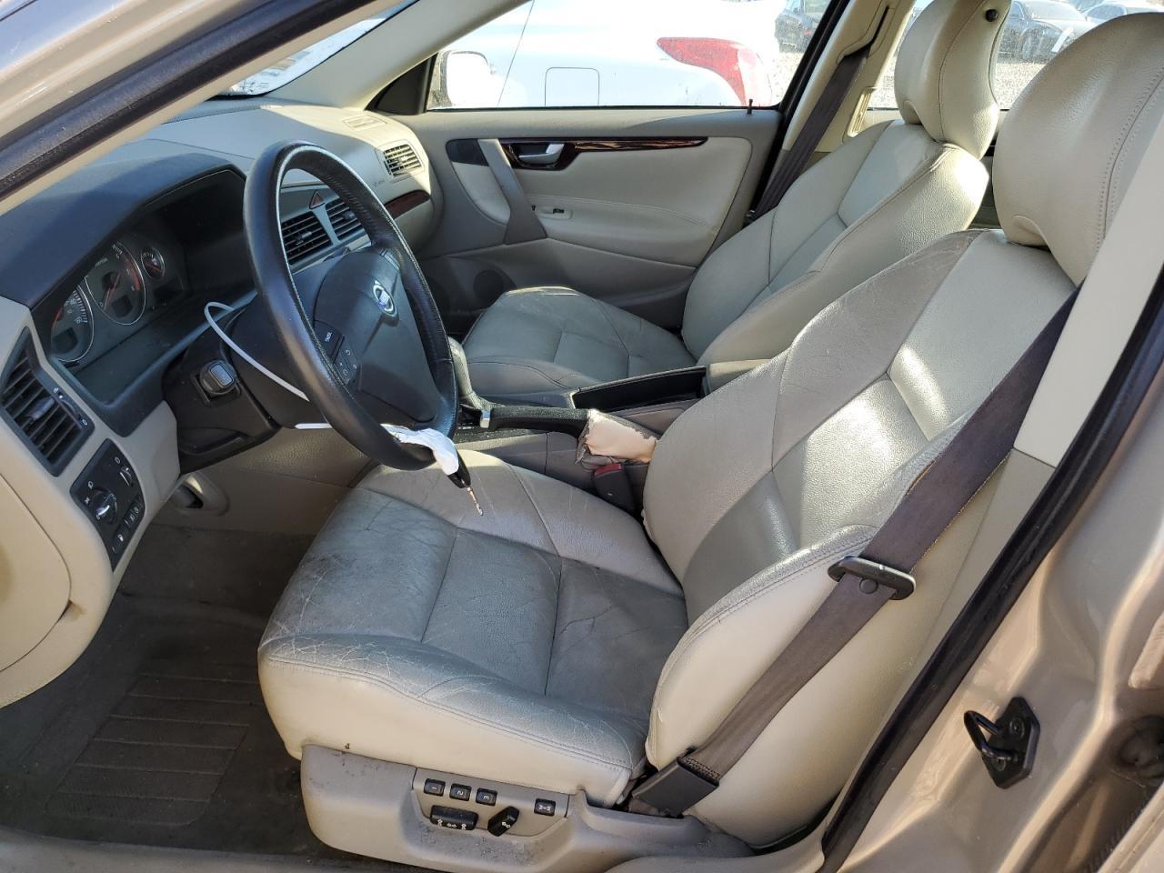 2004 Volvo S60 2.5T - Фото 7