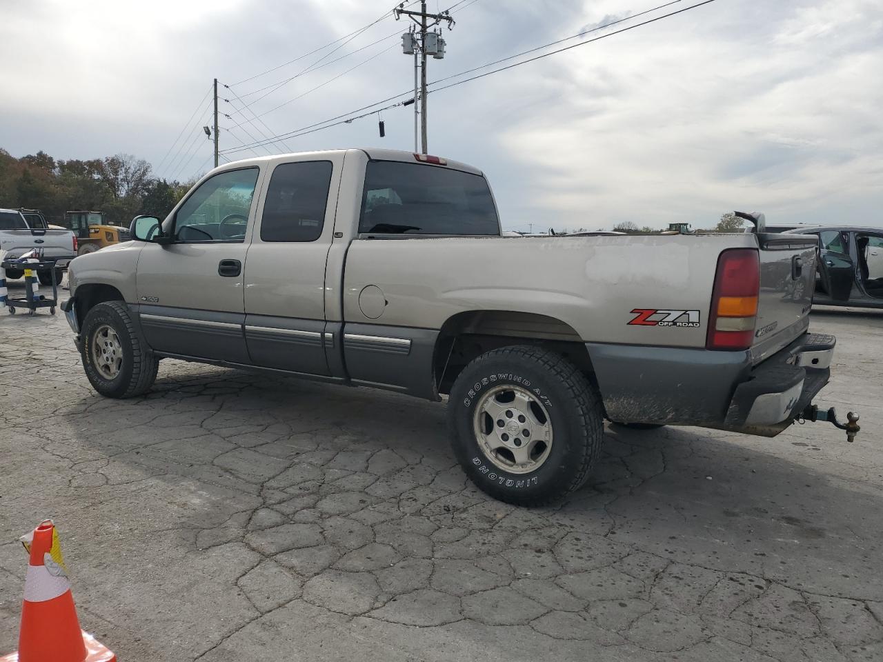 2000 Chevrolet Silverado K1500 - Фото 2