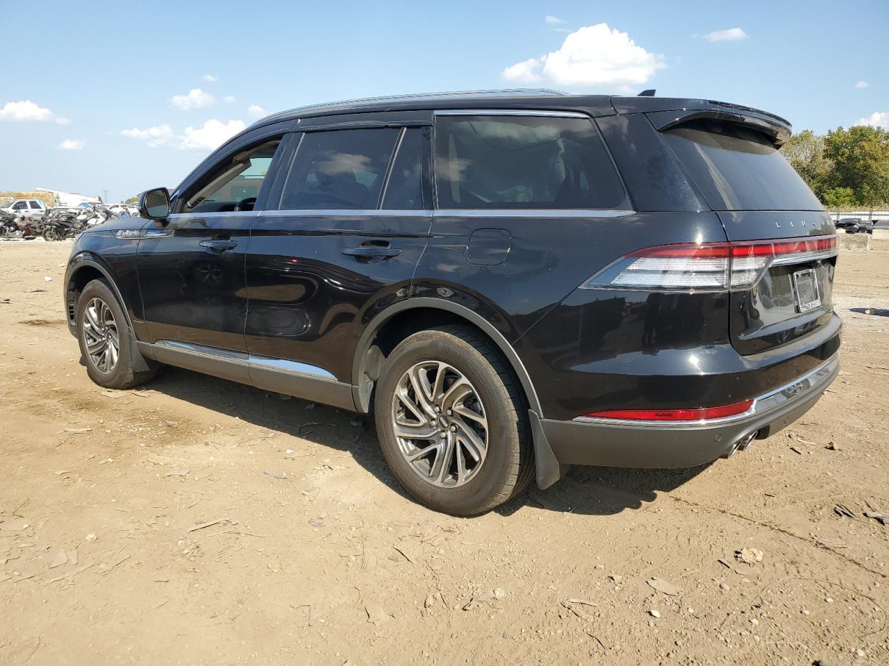 2022 Lincoln Aviator - Фото 2