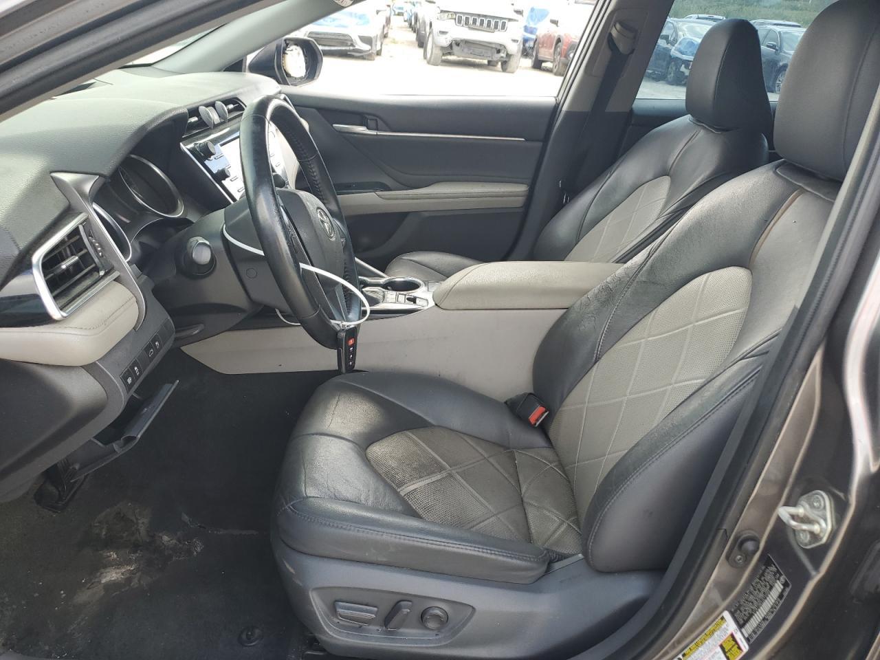 2018 Toyota Camry L - Image 7