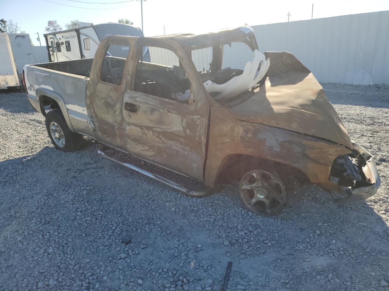 2001 GMC New Sierra K1500 - Image 4