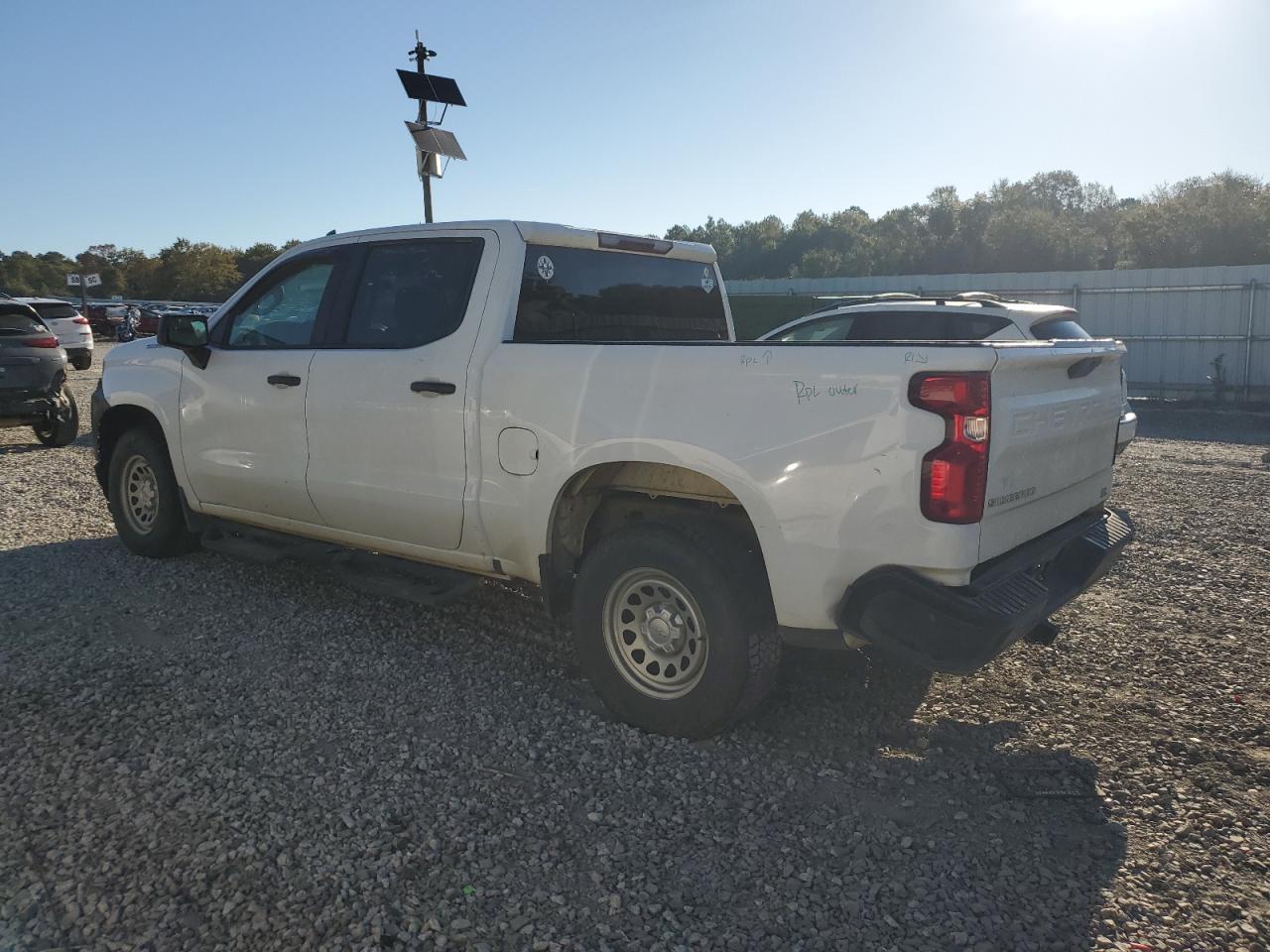 2020 Chevrolet Silverado C1500 - Фото 2