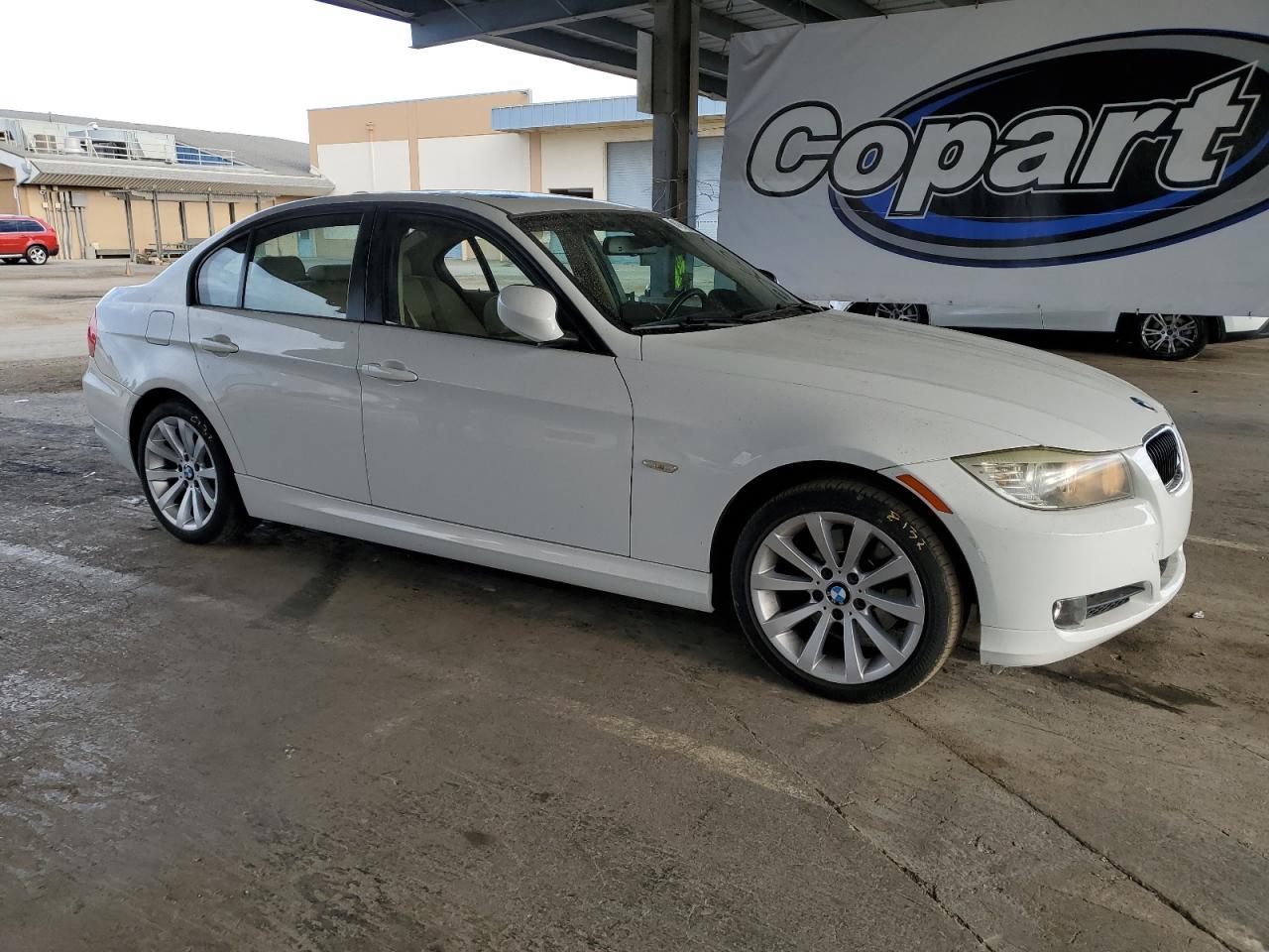 2011 BMW 328 I Sulev - Image 4