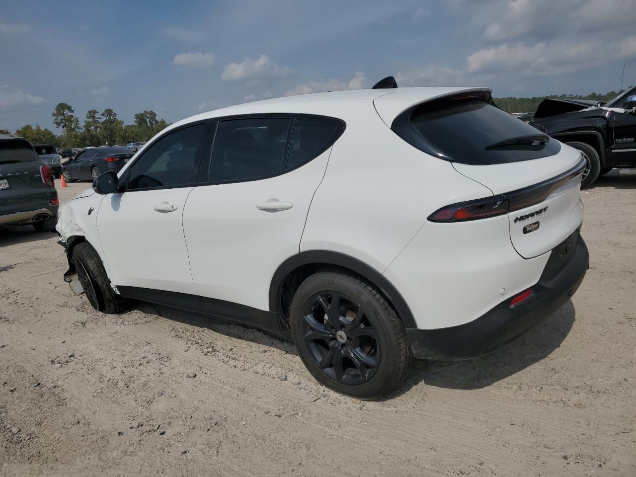 2024 Dodge Hornet Gt - Image 2