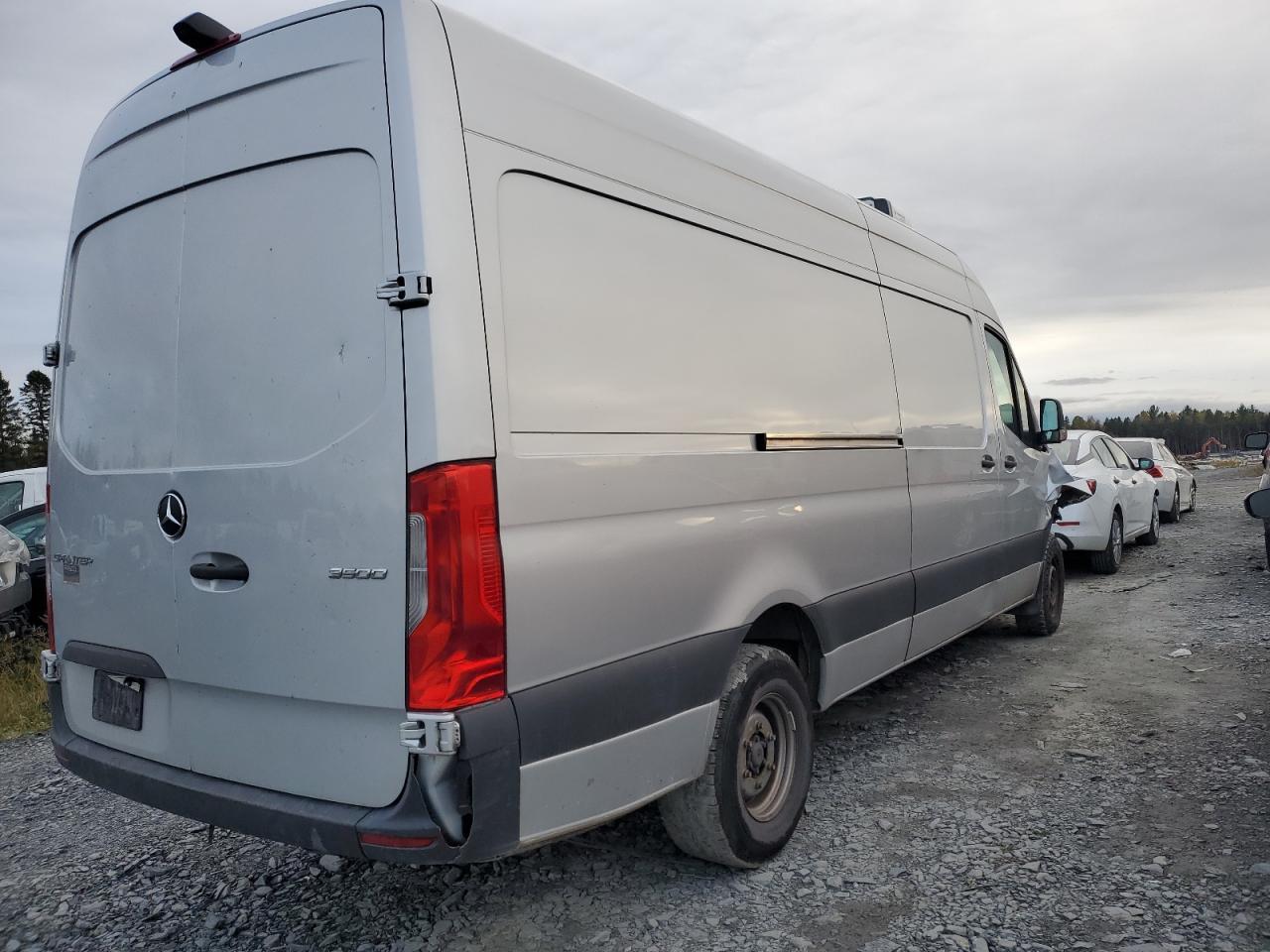 2022 Mercedes-Benz Sprinter 3500 - Image 3