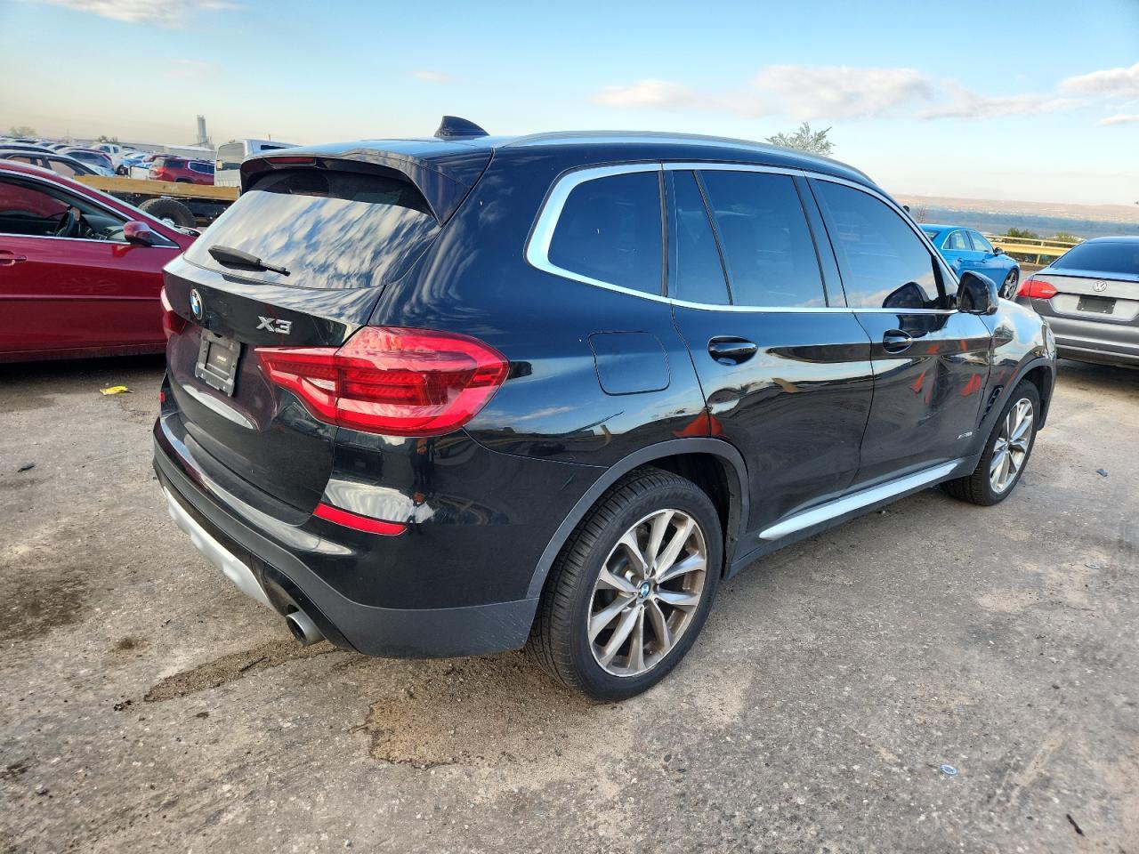 2018 BMW X3 xDrive30I - Фото 3