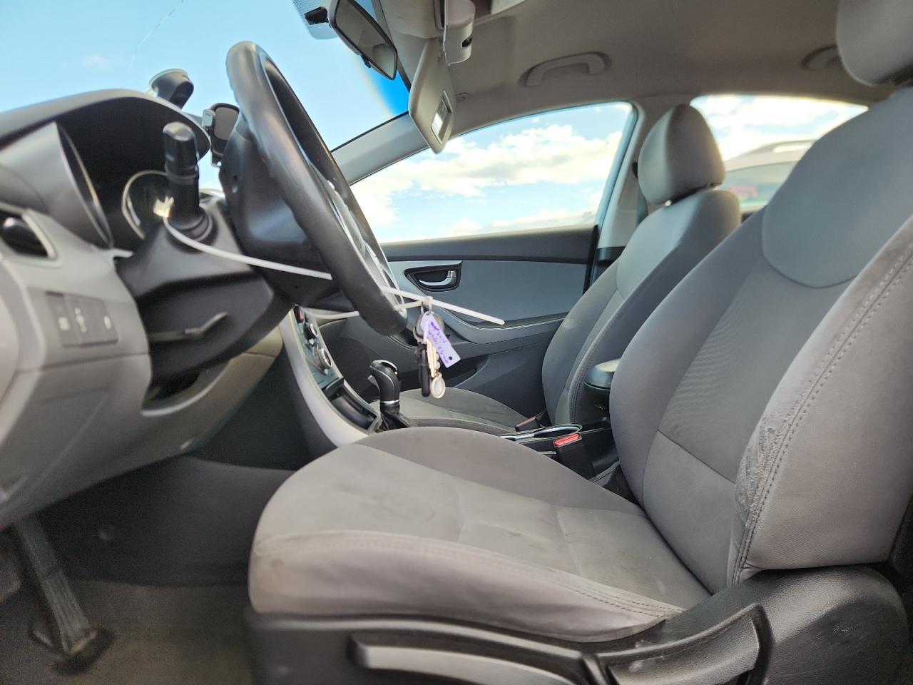 2016 Hyundai Elantra Se - Фото 7