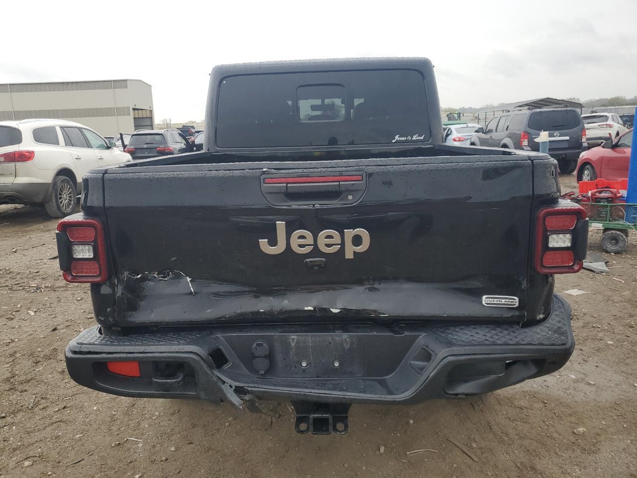 2022 Jeep Gladiator Overland - Image 6
