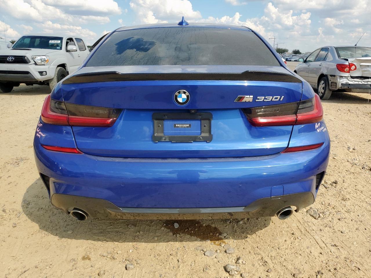 2021 BMW 330I - Фото 6