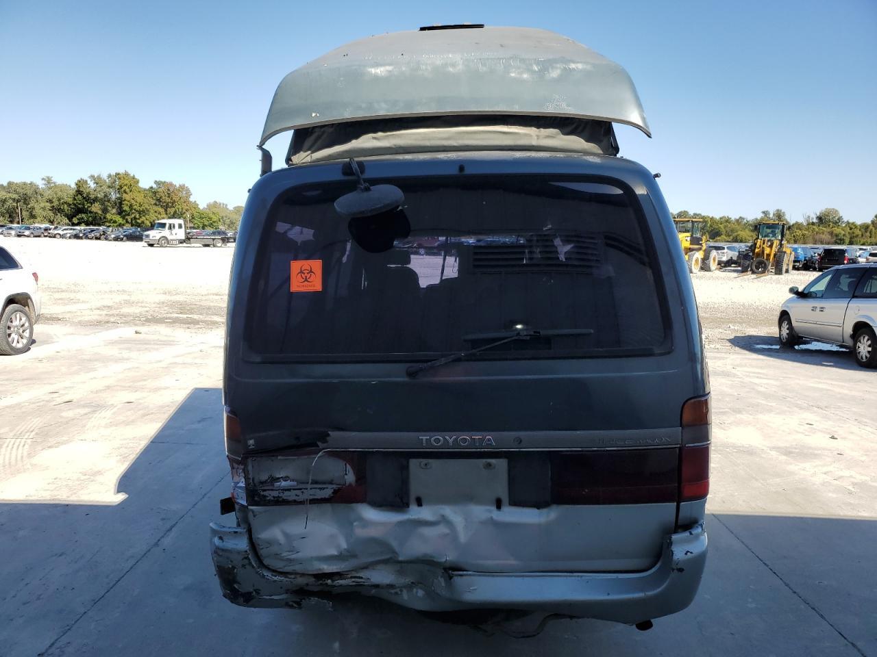 1992 Toyota Hi Ace - Image 6