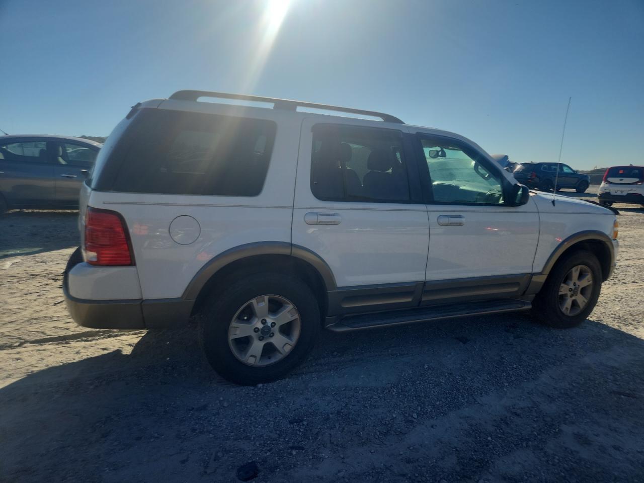 2003 Ford Explorer Eddie Bauer - Image 3