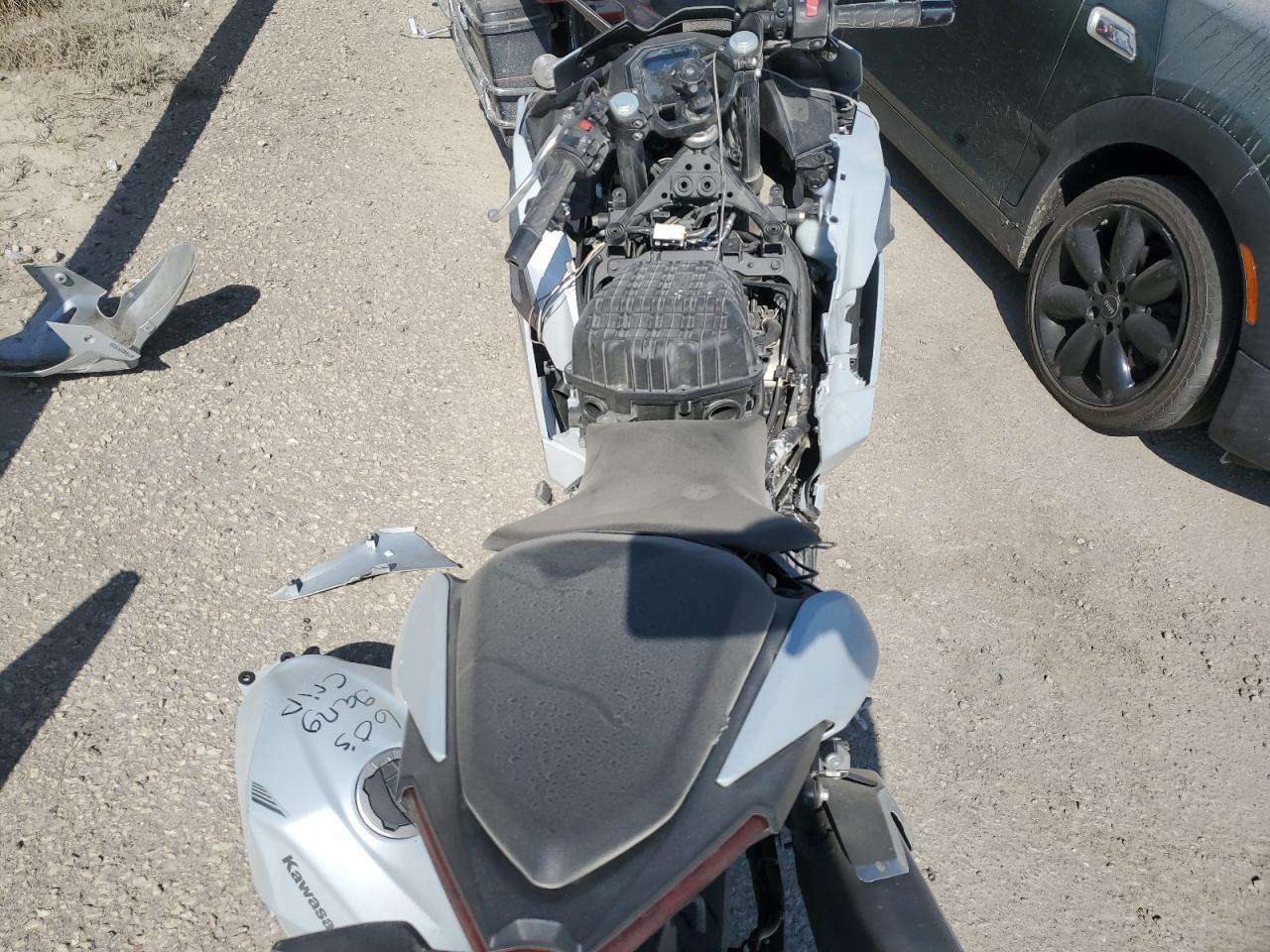 2025 Kawasaki Ex500 - Фото 6