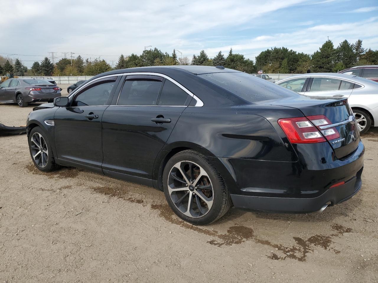 2016 Ford Taurus Sel - Фото 2