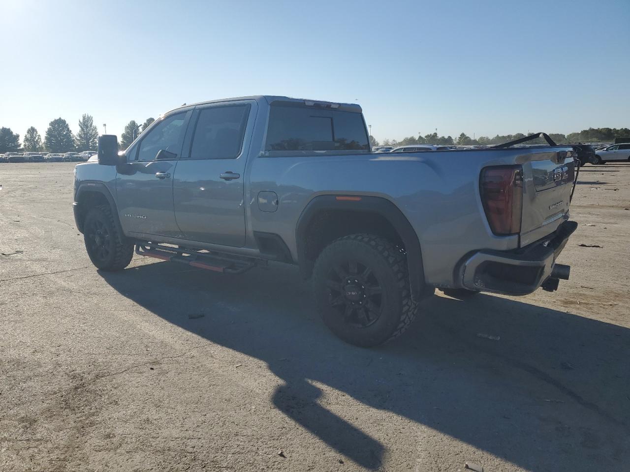 2024 GMC Sierra K2500 At4 - Image 2