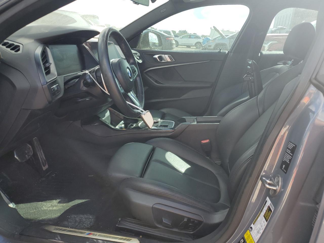 2022 BMW 228Xi - Фото 7