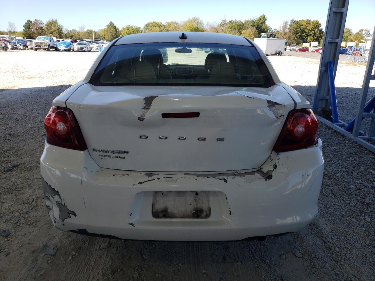 2013 Dodge Avenger - Image 6