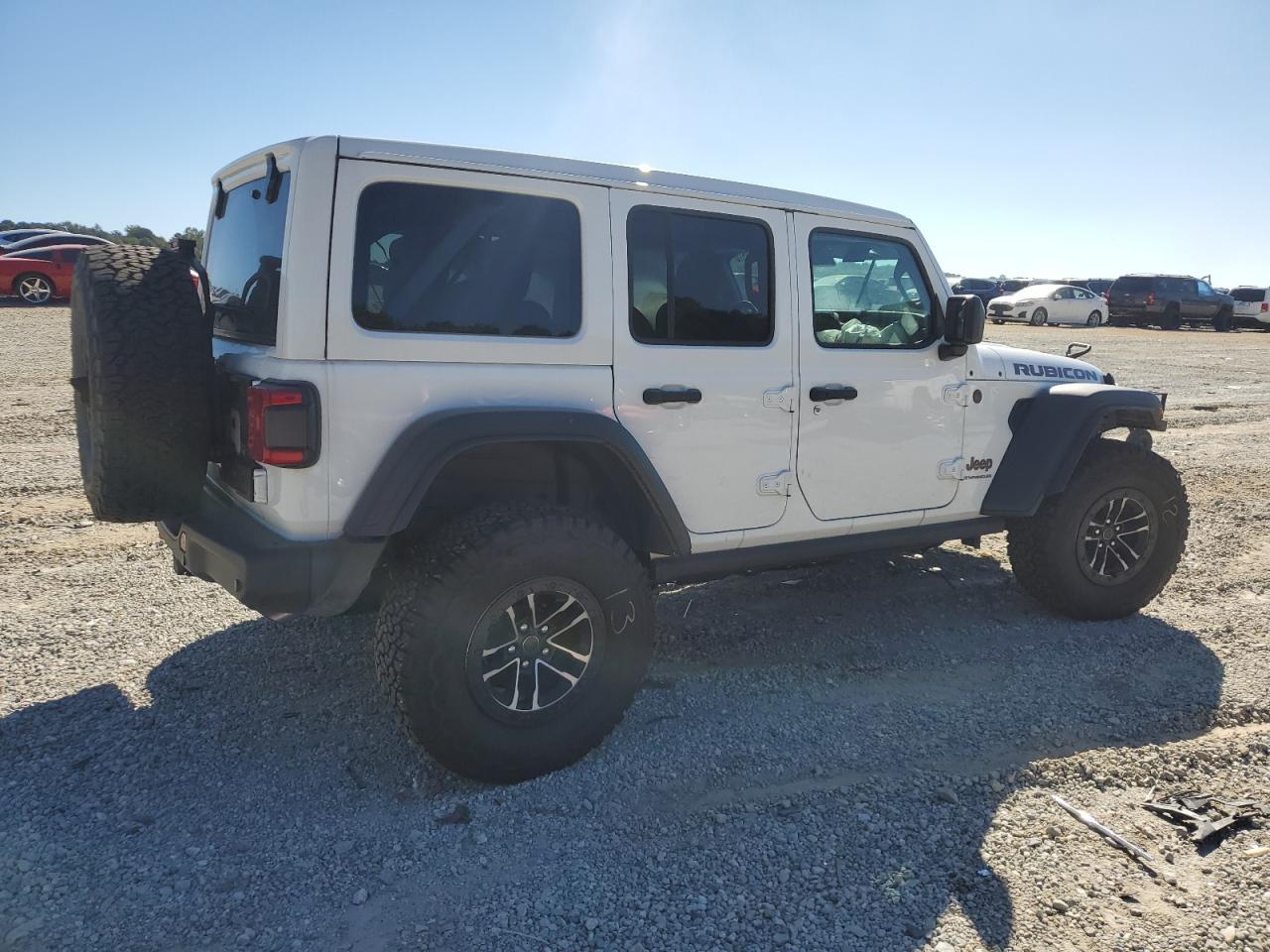 2025 Jeep Wrangler Rubicon - Фото 3